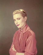 Grace-Kelly-md76