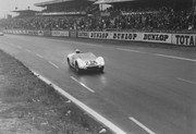 24 HEURES DU MANS YEAR BY YEAR PART ONE 1923-1969 - Page 49 60lm24-Maserati-Tipo-61-Birdcage-Chuck-Daigh-Masten-Gregory-12