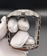 PXL_20250913_005644400