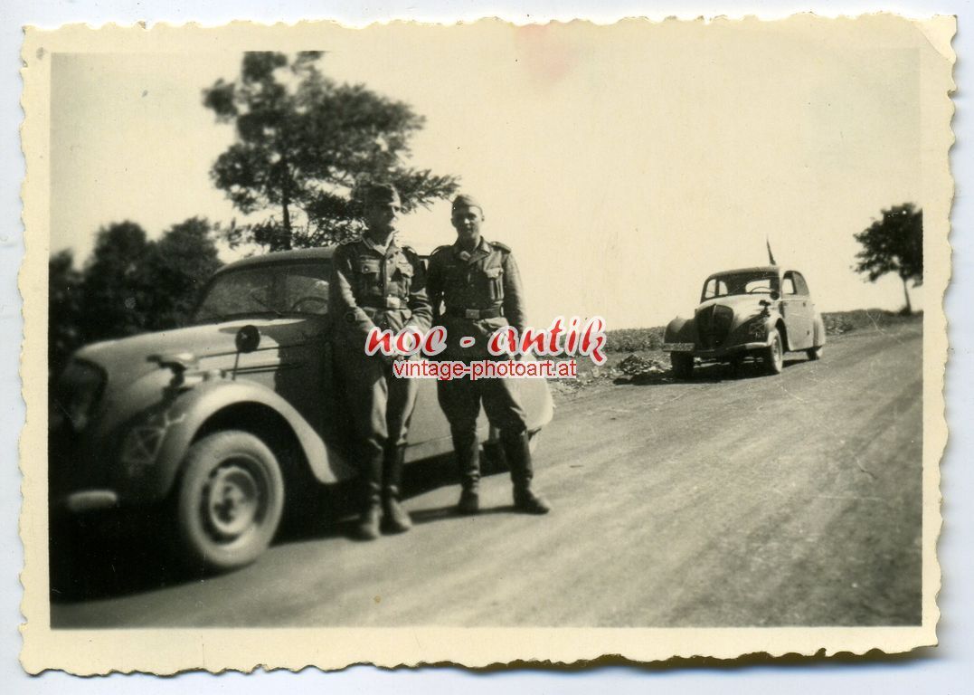 Foto Wehrmacht PKW 118. Jäger Division Vormarsch