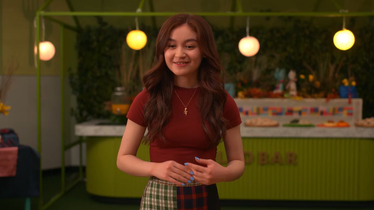 XO, Kitty (2023) WebRip Season 1 [Hindi + English] 480p 720p ESub - Complete Screenshot