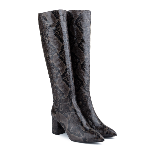 Shoestar elegantne dugačke čizme u animal printu