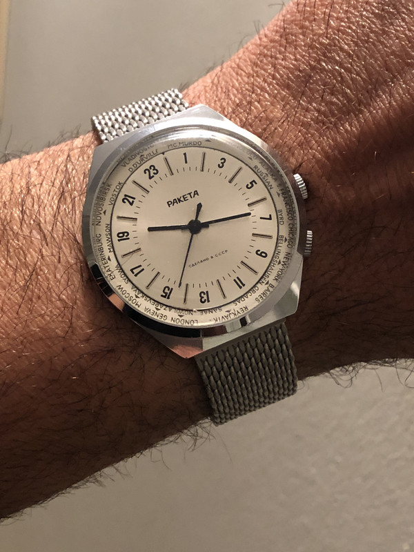 8569764F-F840-4F1A-A594-904865E2105B