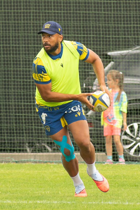 ASM-ENTRAIN-31-07-00249.jpg