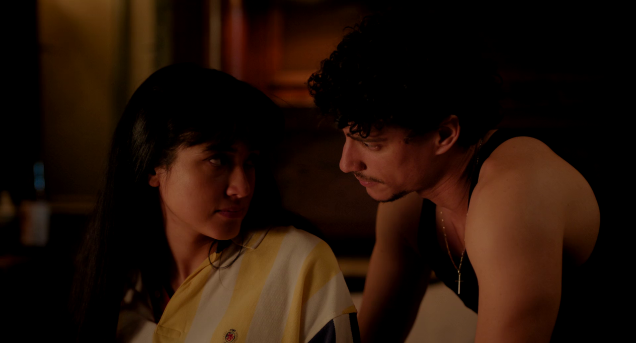 Screenshot of Overcompensating  Season 1 [Ep01-08] Completed [ORG Hindi] (2025) &bull; Hindi, English Dual Audio on MovieLinkBD