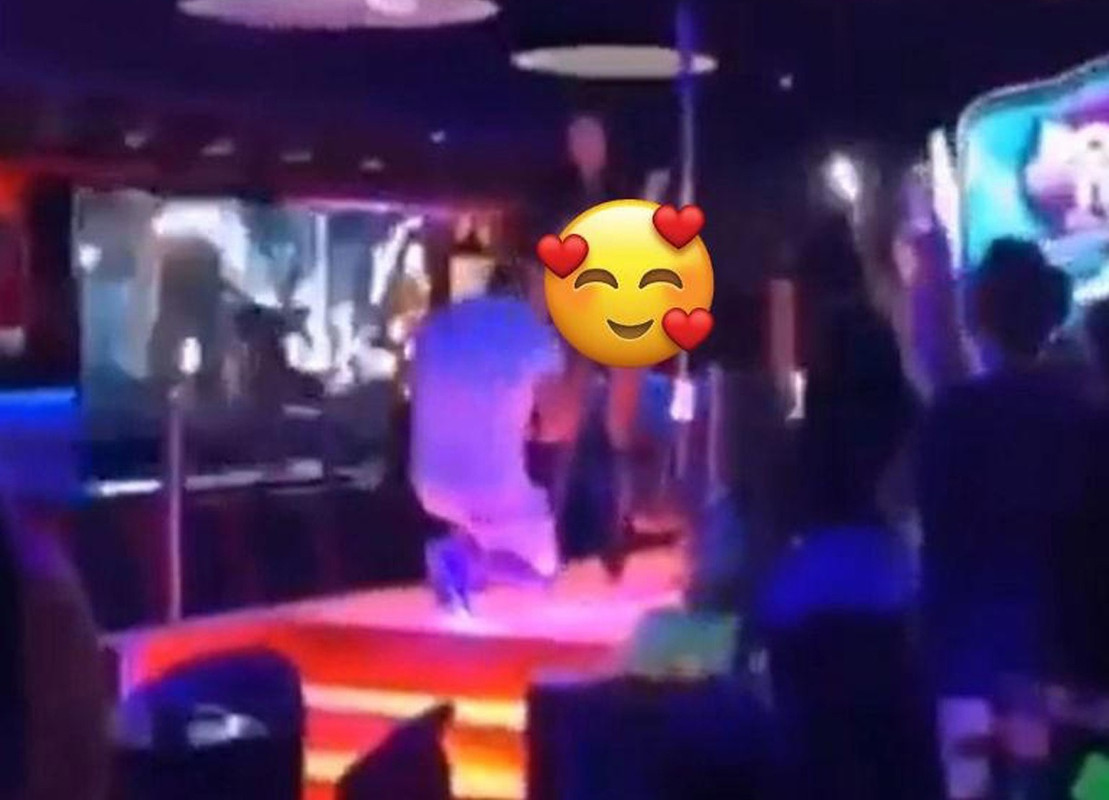 Bailarina de club nocturno recibe propuesta de matrimonio, enamorada dijo que sí