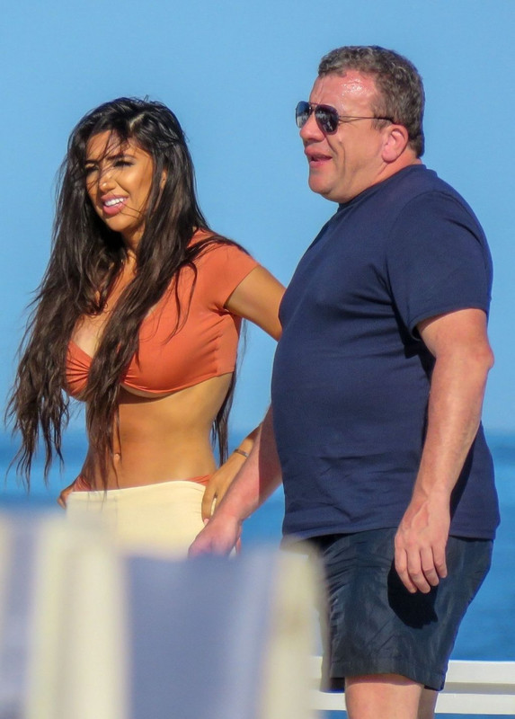 Chloe-Khan-upskirtSTARS.com-1024x683 (15)