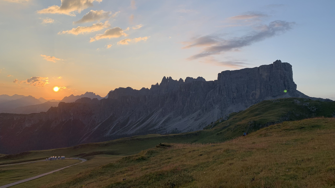 79C12A89-12F0-49A2-BEA7-142792790221