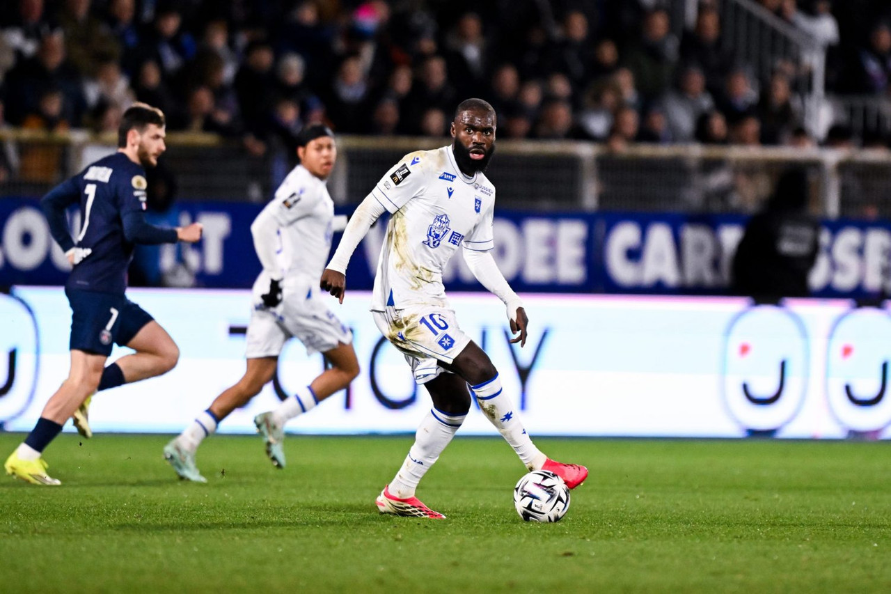Toulouse vs Auxerre, 23h15 ngày 01/02