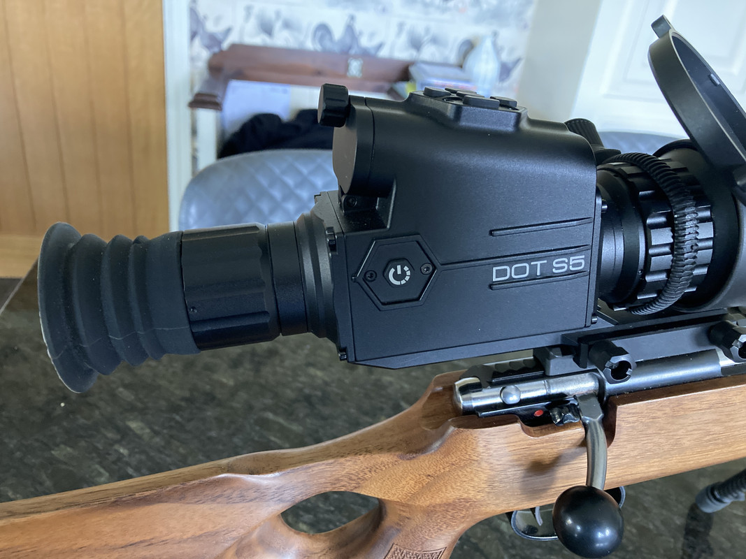 5683DC5E-EEF2-4485-AC3B-A0C84A850765