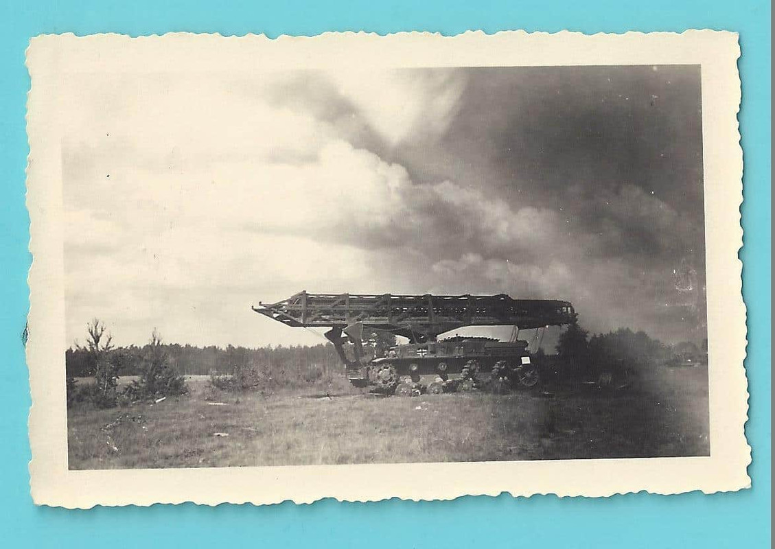 orig. Foto, deutscher Panzer III  Brückenleger  