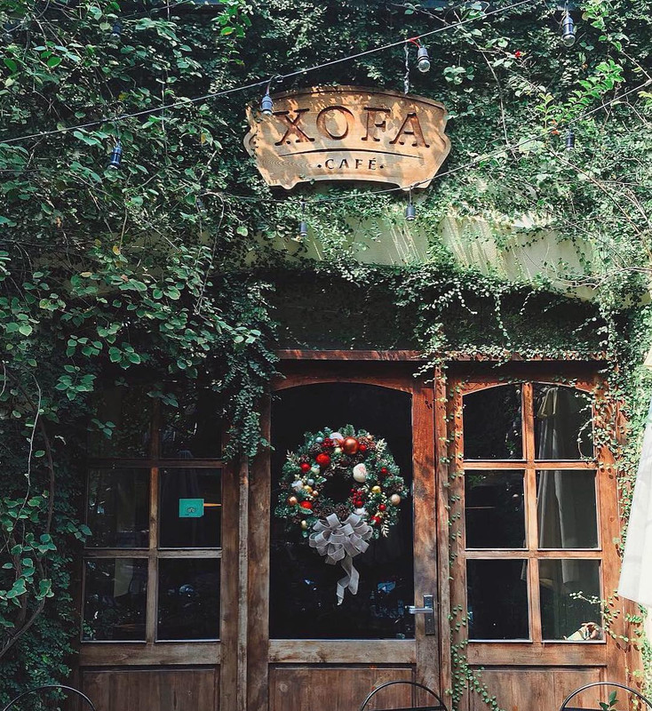 Mê mẩn 8 QUÁN CAFE DECOR GIÁNG SINH siêu lộng lẫy ở Hà Nội cho các tín đồ sống ảo - ảnh 45 me man 8 quan cafe decor giang sinh sieu long lay o ha noi cho cac tin do song ao - anh 45