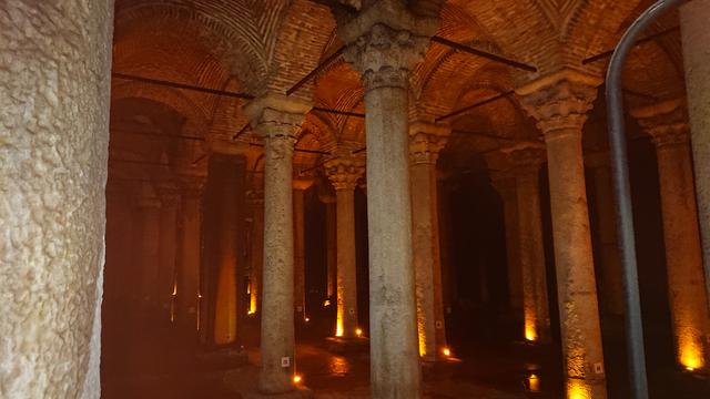 Estambul a mi aire - Blogs de Turquia - Día 4. Cisterna de Yerebatab o Basílica – Cisterna de Bindirdirek – Cisterna de (2)