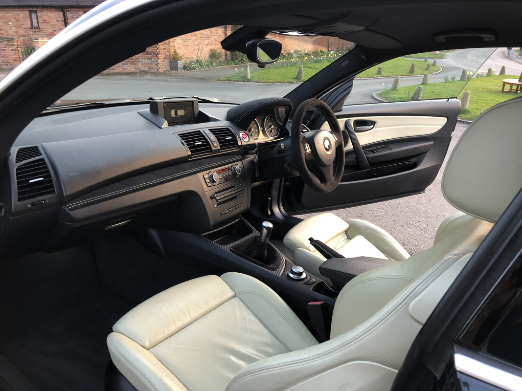 6721FA1C-9334-42CA-8220-D1B9D4658241