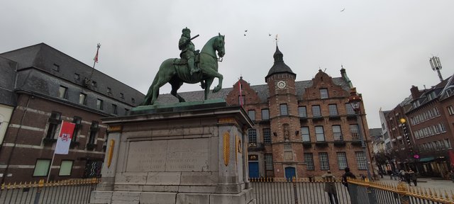 Dusseldorf, Frankfurt, Colonia (23-26 Febrero) - Blogs de Alemania - Llego a Düsseldorf (21)