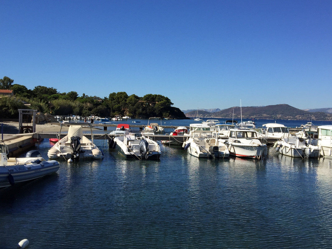 7A2BB05B-E2AF-4AFE-B6CA-70989BD32CBC