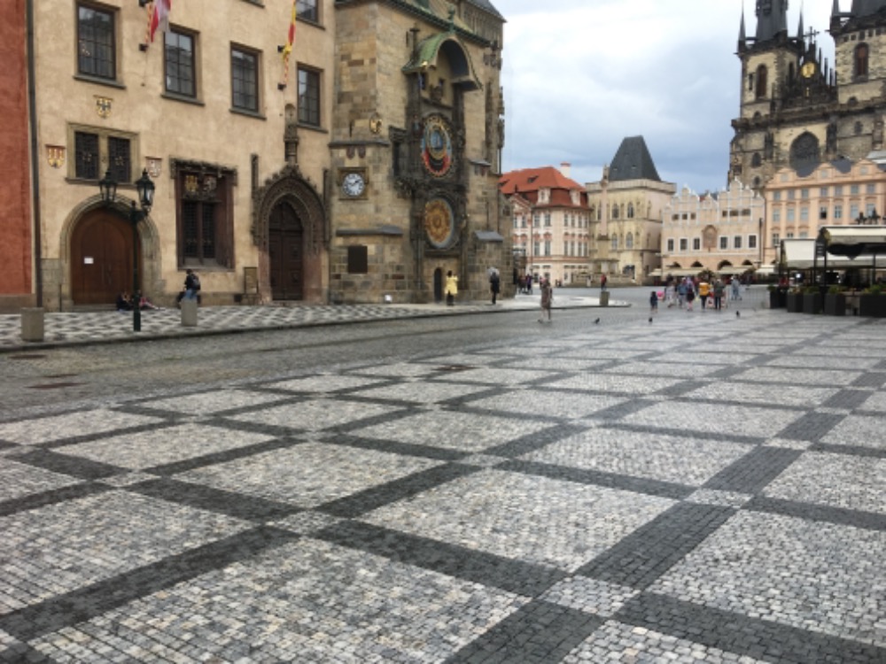 810B1CA2-2EAD-41AD-8C47-61F69D3A4A73