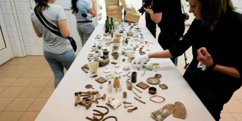 Museo de Auschwitz recupera artículos de la Segunda Guerra Mundial Museo de Auschwitz recupera artículos de la Segunda Guerra Mundial