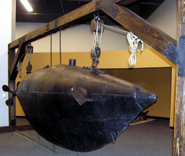Submarine-18