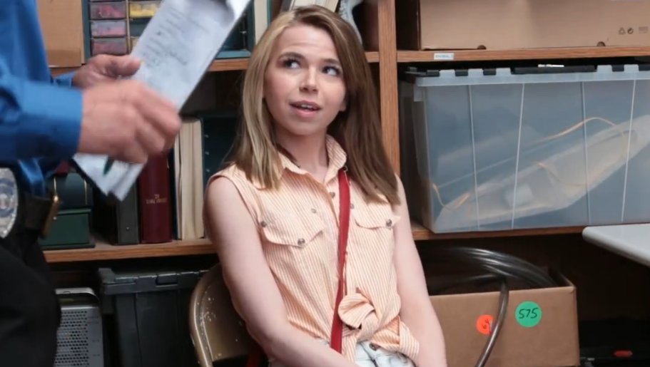 Shoplyfter – Alina West