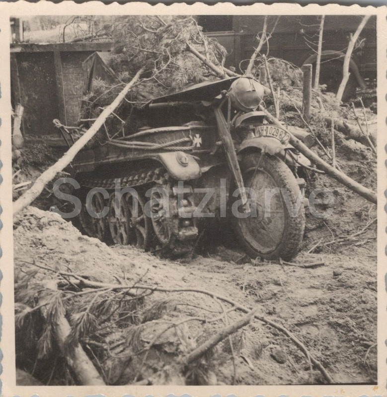 Foto, schwere Panzer Abtlg. 502, Kettenkrad in Litauen WH-1029872