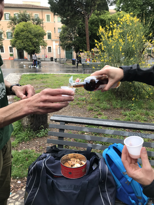 7F6E0717-29B5-470F-B686-1673AE98E915