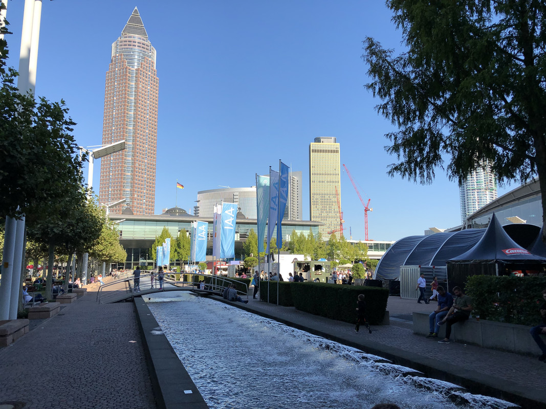 FE5BC2B4-C0CC-45B1-84CD-E2AB558C6CF8