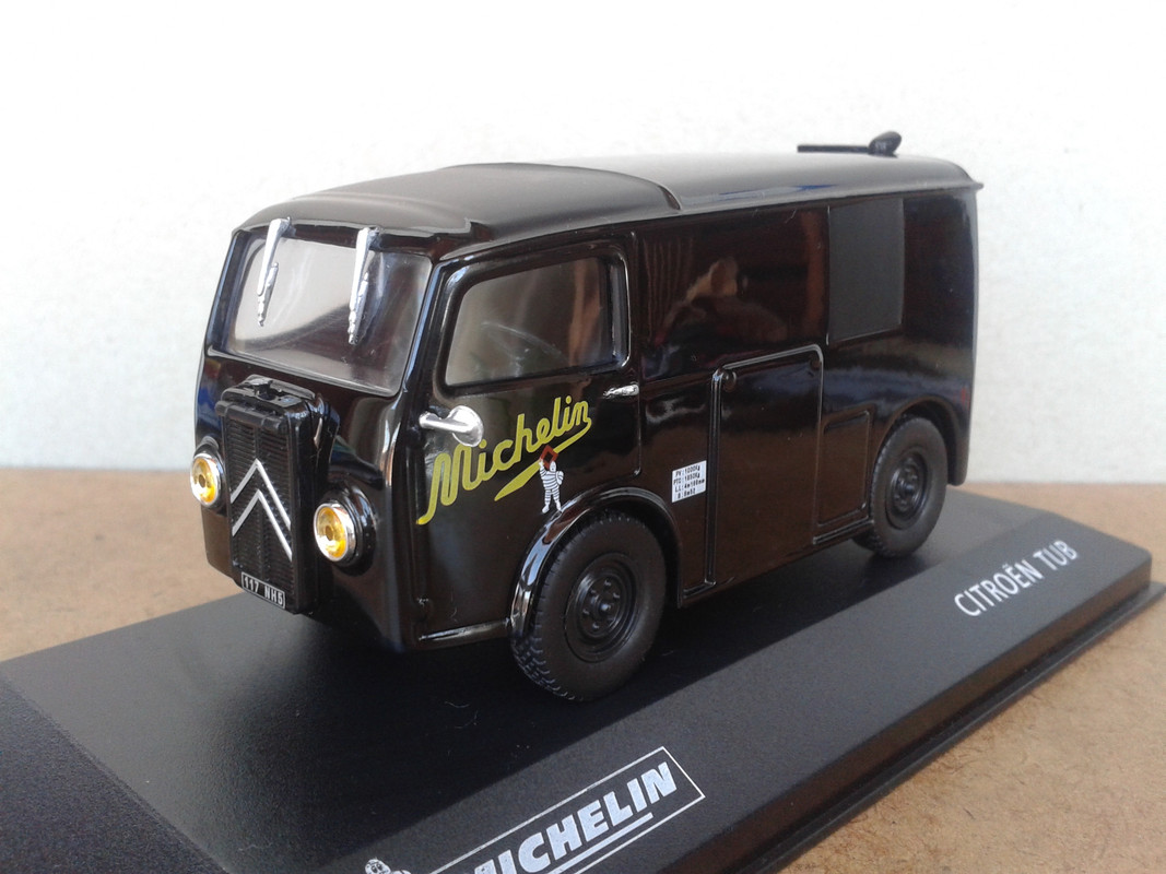 1941 Citroën TUB 11 (Traction Utilitaire Type B) “Michelin” (Ixo - nº14 Les Véhicules MICHELIN) (2)