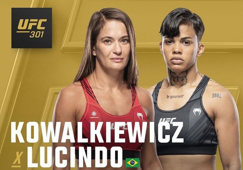 Каролина Ковалкевич срещу Ясмин Лусиндо на UFC 301