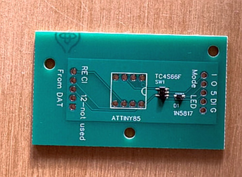 [Bild: Schachtbeleuchtung-PCB-DAT-Tommi-01.jpg]