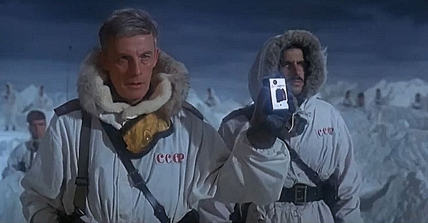 JONATHAN-GOLDSMITH-ICE-STATION-ZEBRA-FOTOR.jpg
