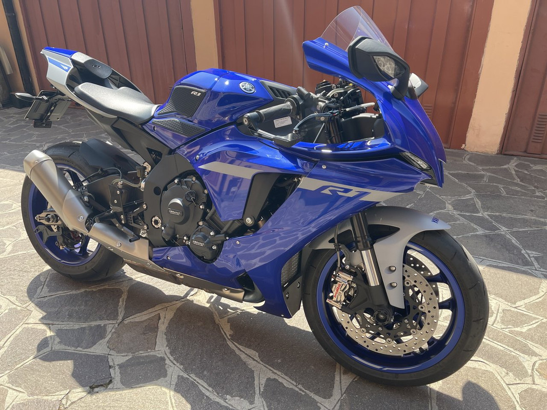 7C5AE95B-4A87-428F-A066-44305B407AF3