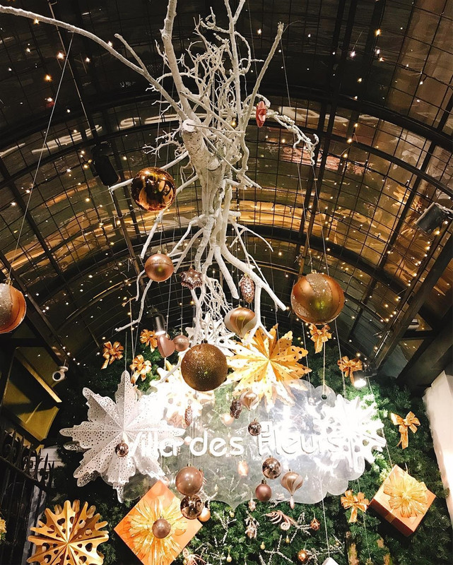 Mê mẩn 8 QUÁN CAFE DECOR GIÁNG SINH siêu lộng lẫy ở Hà Nội cho các tín đồ sống ảo - ảnh 32 me man 8 quan cafe decor giang sinh sieu long lay o ha noi cho cac tin do song ao - anh 32