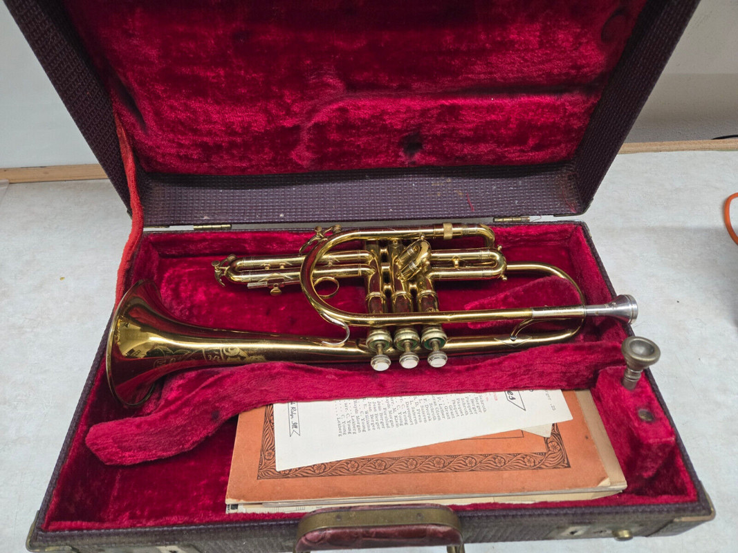 King 1956 Master Super 20 Model 1066 Cornet sn 350992 (1)