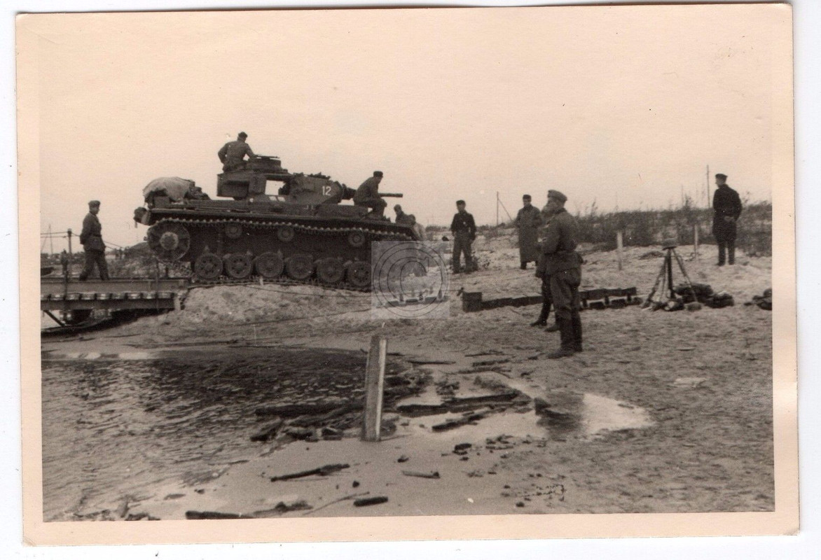 Osten Panzer Tank Turmnummer 12 Panzer III überq