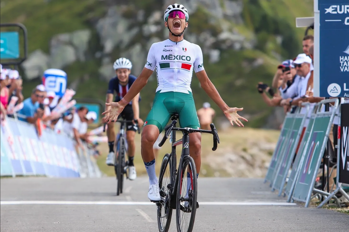 Video: Ciclista mexicano, Isaac del Toro, gana etapa en World Tour de Ciclismo