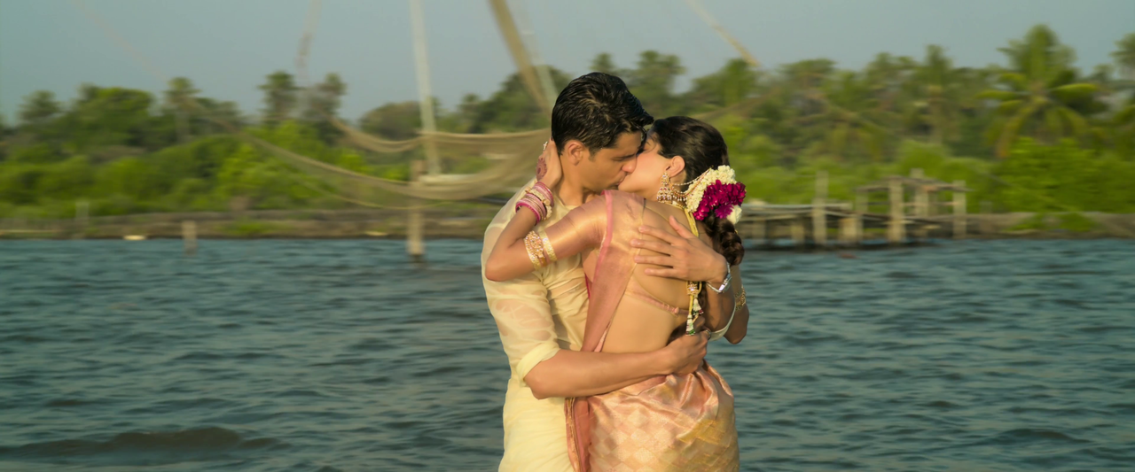 [Image: vlcsnap-2025-10-10-23h46m12s659.png]