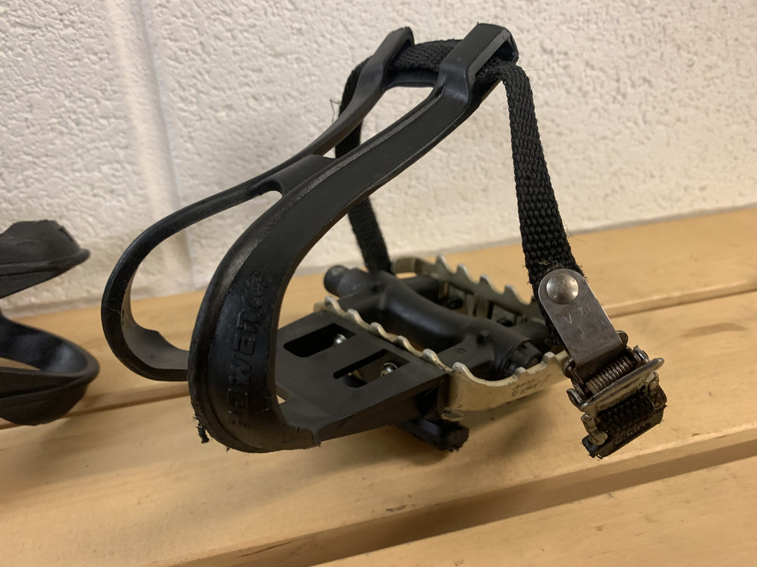 07C578B0-3BB6-401A-8E19-26CD45E1FF73