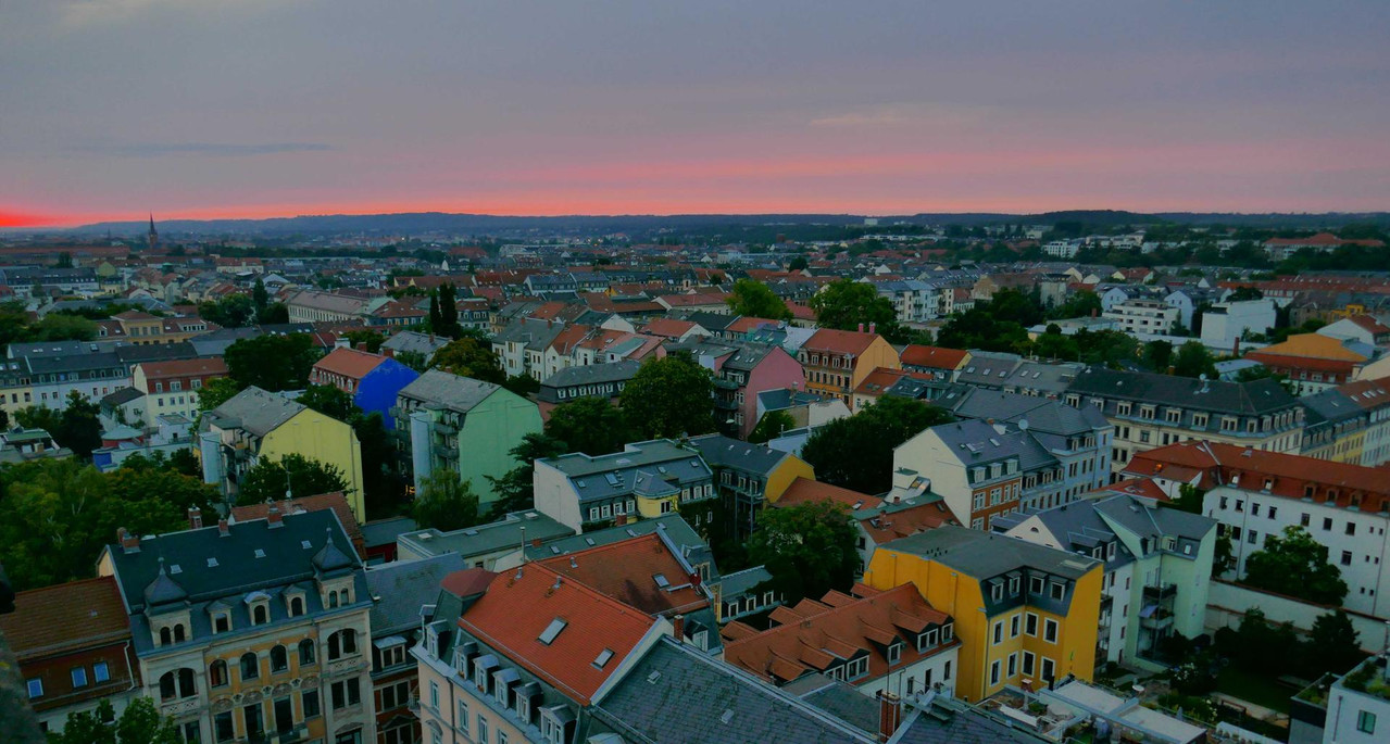 Bild: https://i.postimg.cc/fLWNzz5y/P1300012.jpg
