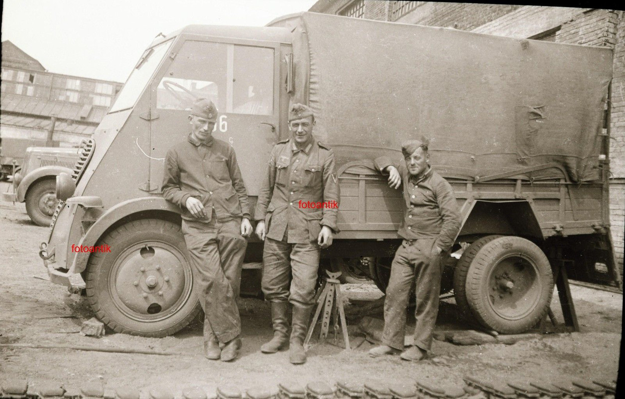 Ostfront, WH Fahrzeug, französisches Beute , Ren