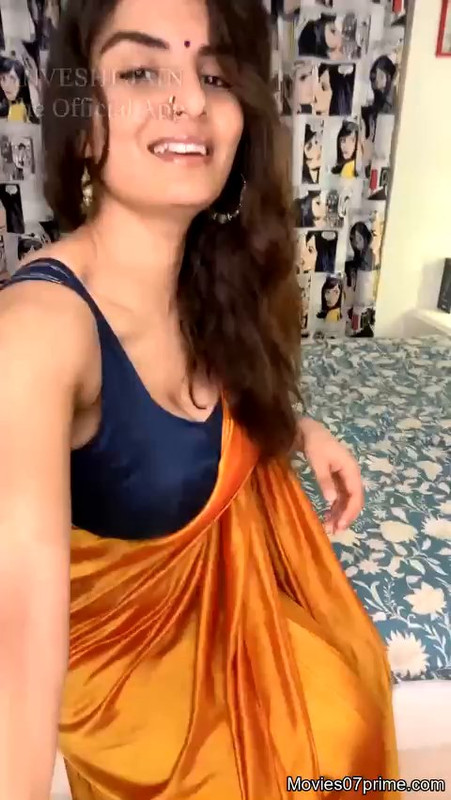 Anveshi jain Live.mp4.0018