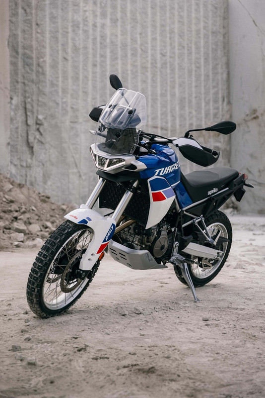 Большой фотосет турэндуро Aprilia Tuareg 660 2022