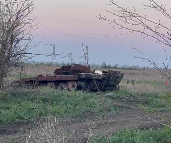 1003 T-72B Obr. 2022 destr 05 05 25