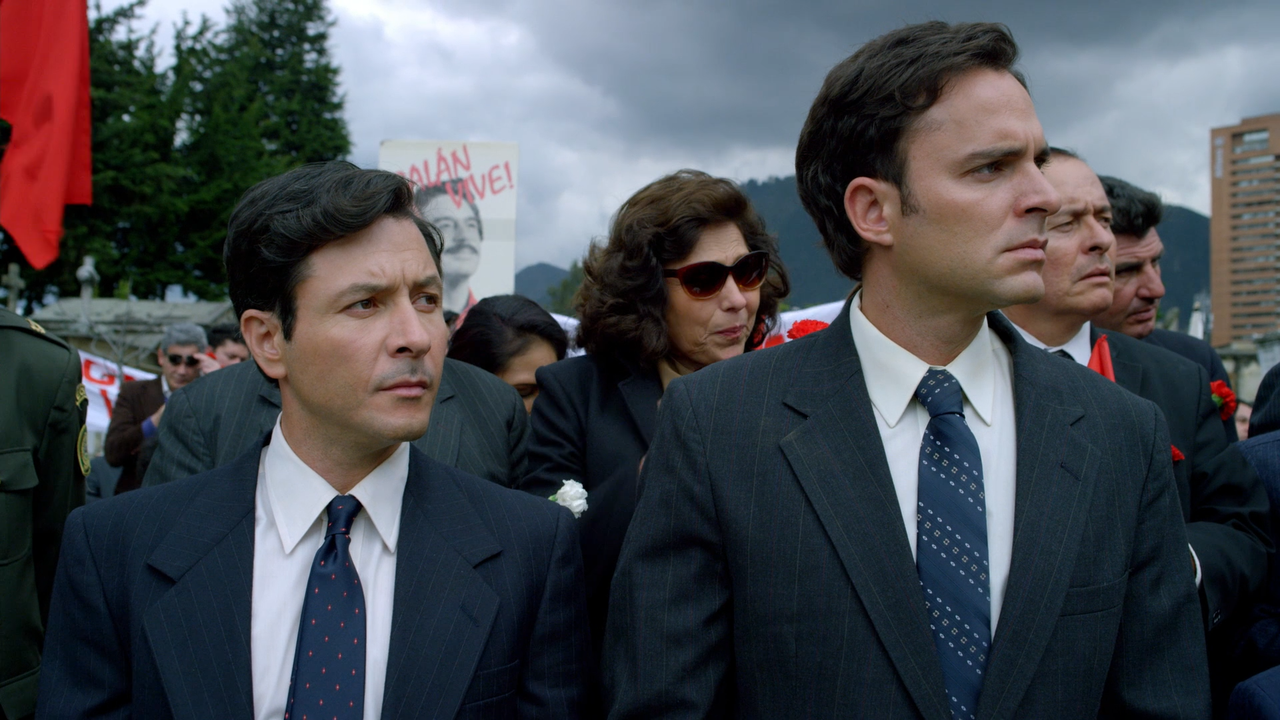 Narcos.S01E05.Ci.sar?.un.futuro.1080p.BluRay.DTS.ITA.AC3.ENG.Sub