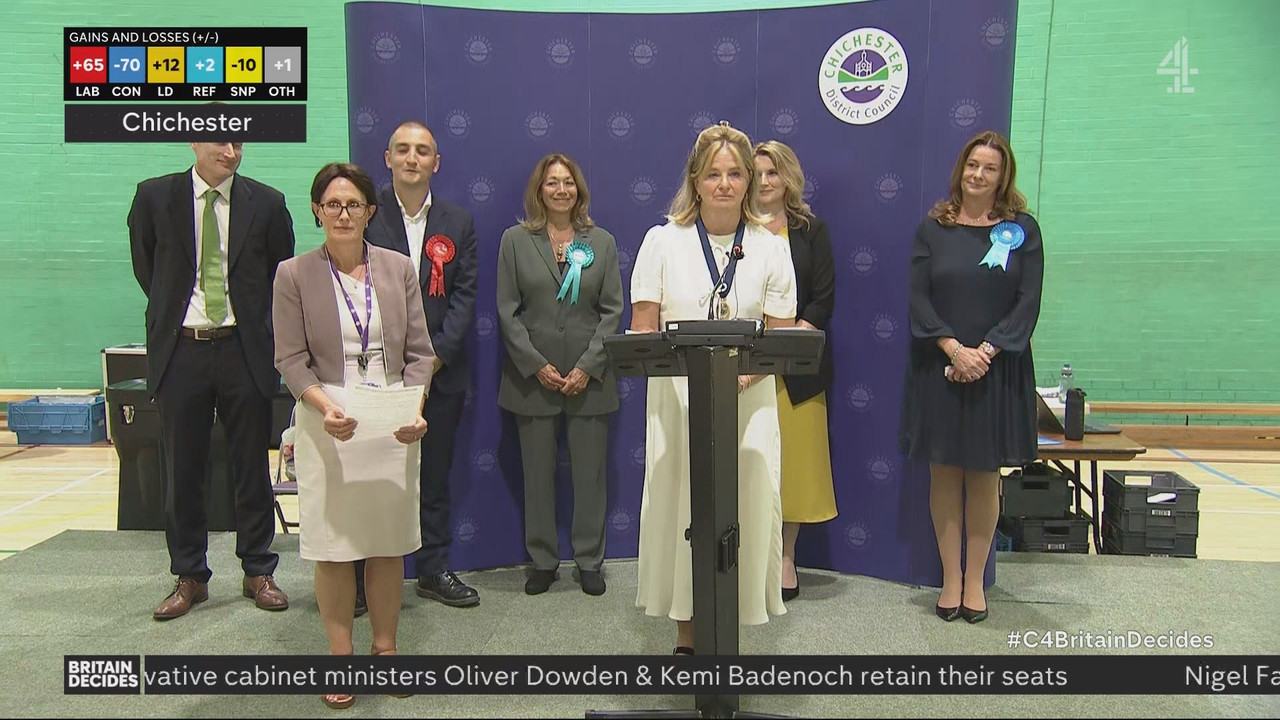 Live Britain Decides with The_20240705_02000400.ts_snapshot_01.50.36.752