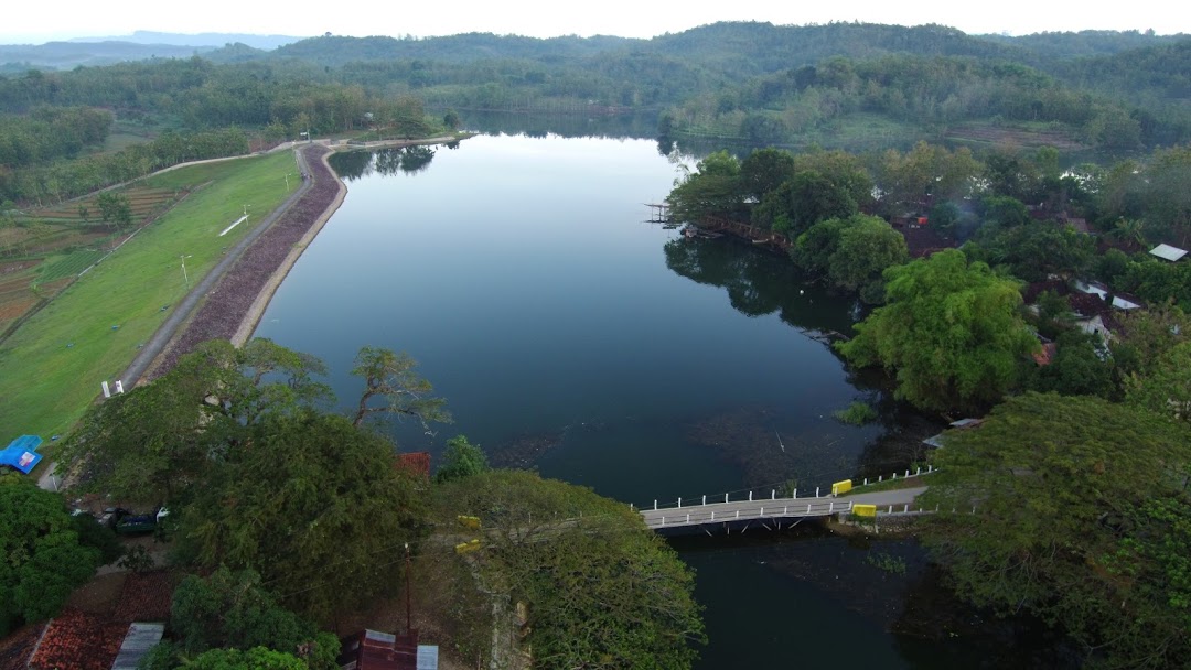 Wisata Waduk Tempuran