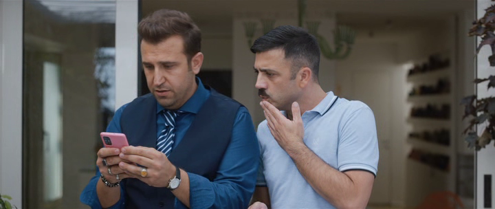 vlcsnap-2022-05-08-23h00m57s303