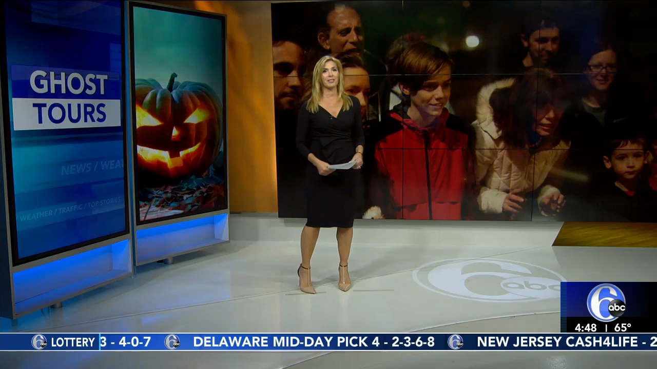 10.16 - 09.00.00 - Tamron Hall. American actress and real estate agen....ts_snapshot_00.49.30.595