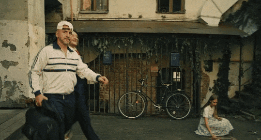 1-OPG-S01E01-AVC-0001-0001-szat.gif