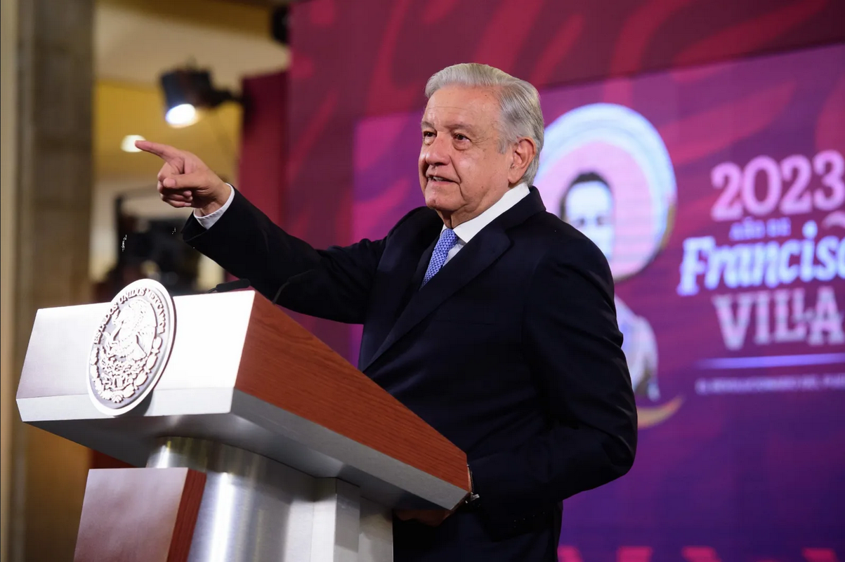 Pide AMLO esclarecer a la Función Pública nombramiento de Javier Vargas Zempoaltecatl